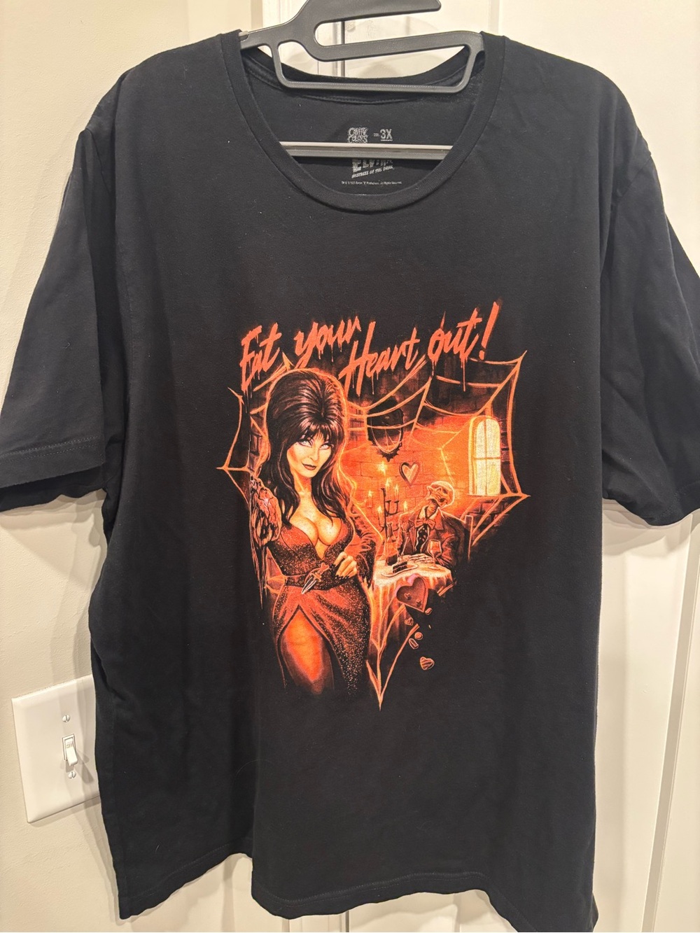Elvira Graphic T-shirt 3XL